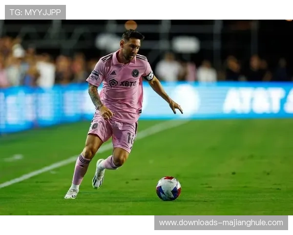 梅西座右铭“场外寡言，场内多行”成就传奇职业生涯